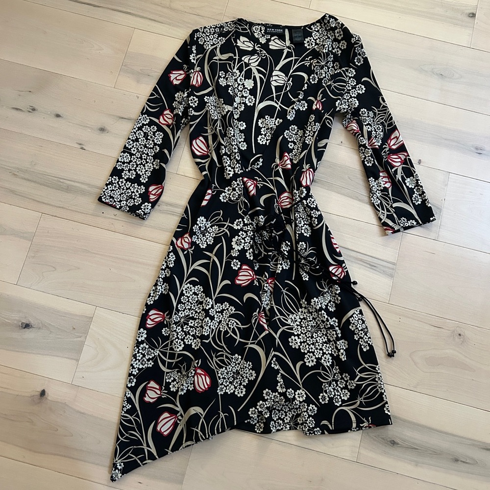 New York & Company Black/Red/Beige Floral Wrap Dress M